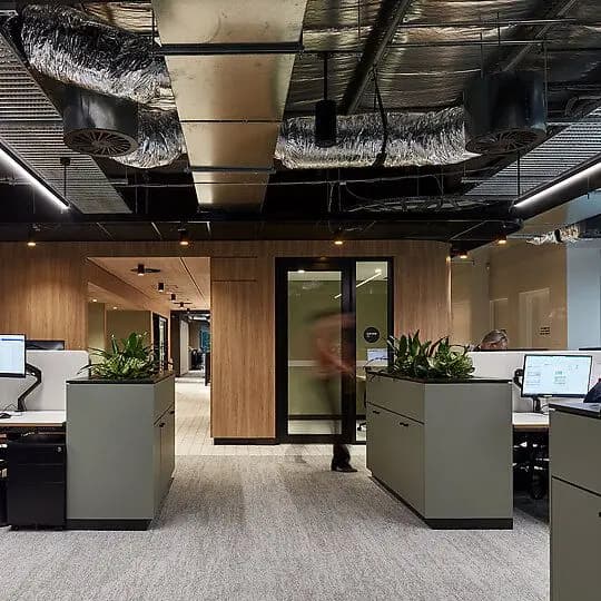 Smart, Sustainable Workspaces: Merging Eco-Innovation with Cutting-Edge Design